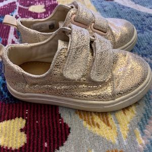 Girls metallic sneakers